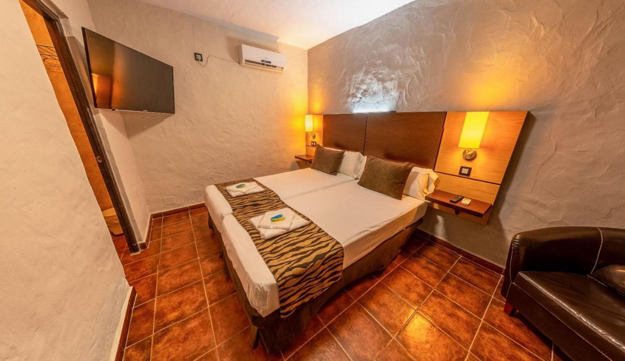 Hotel Copacabana Tarifa Beach Eksteriør bilde