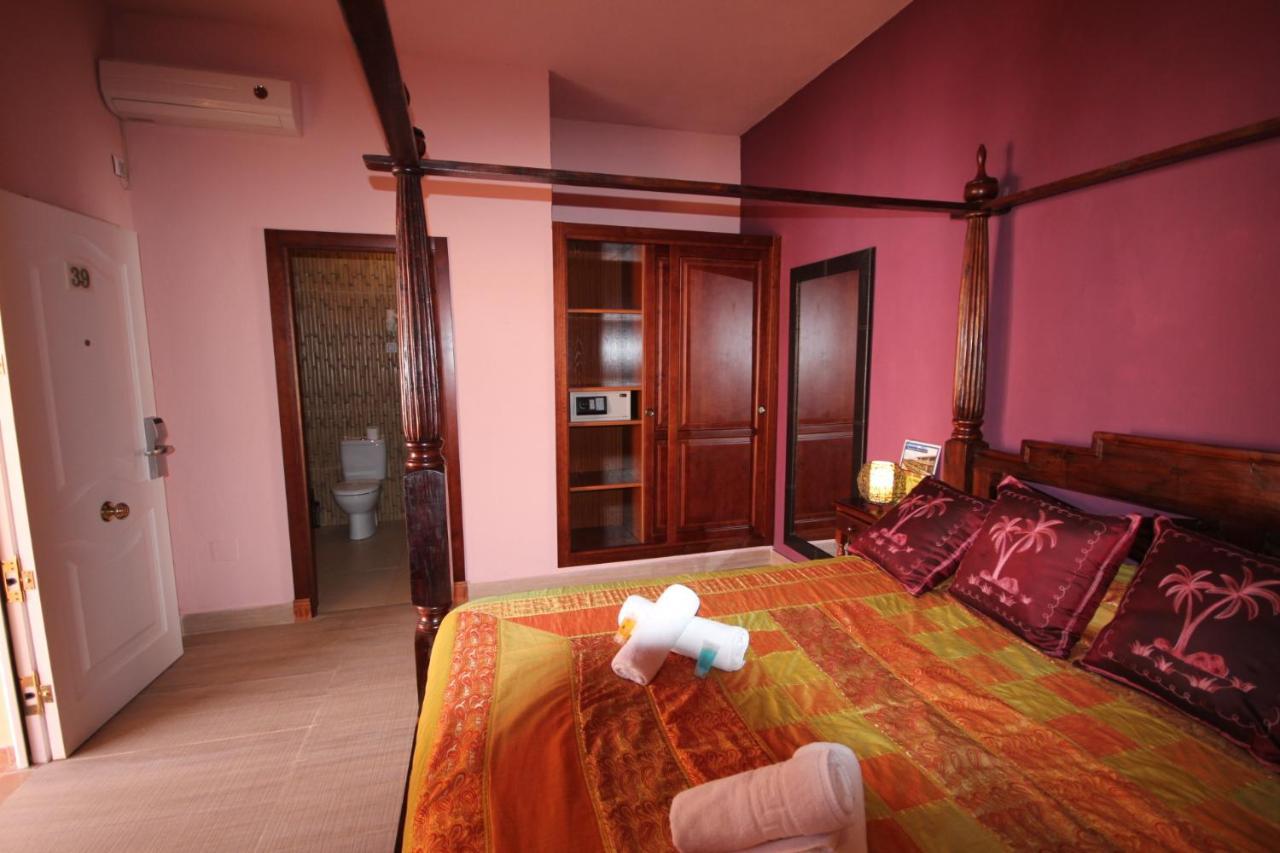 Hotel Copacabana Tarifa Beach Eksteriør bilde
